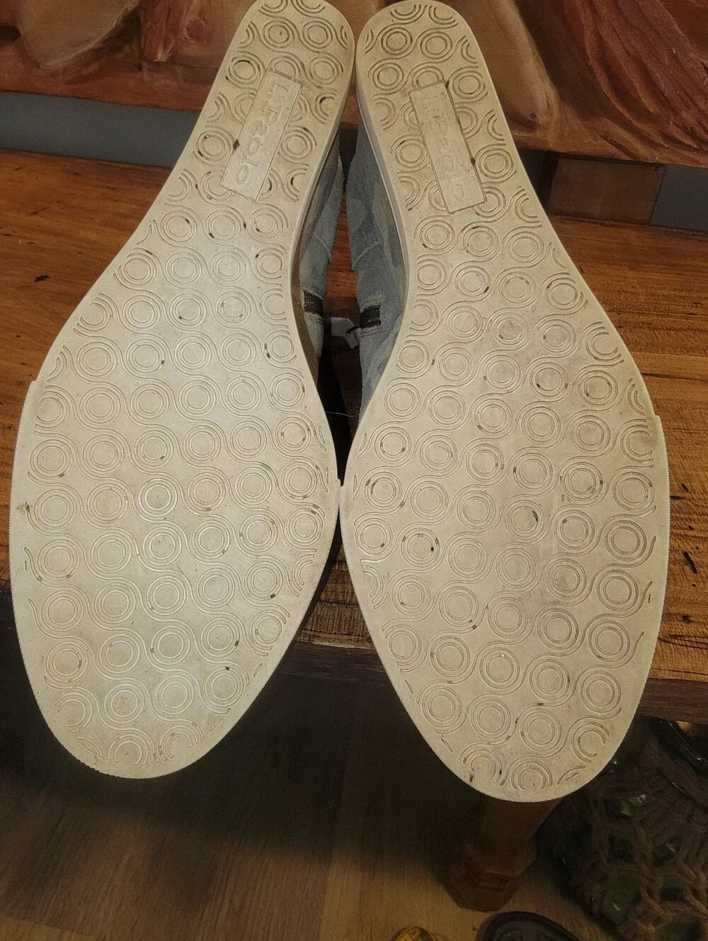 Linea Paolo Camo Anna Wedge Sneakers Size 7. Measures 10